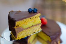 Load image into Gallery viewer, Vegan Pumpkin Cake with Orange Jam and Chocolate-Pumpkin Mousse
